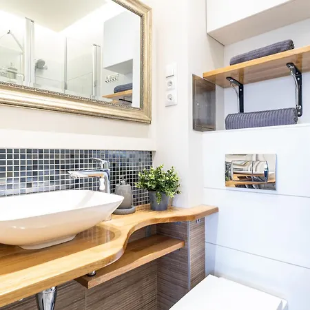 Perfect Spot! By Vaya Apartamento *