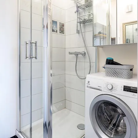 Perfect Spot! By Vaya *